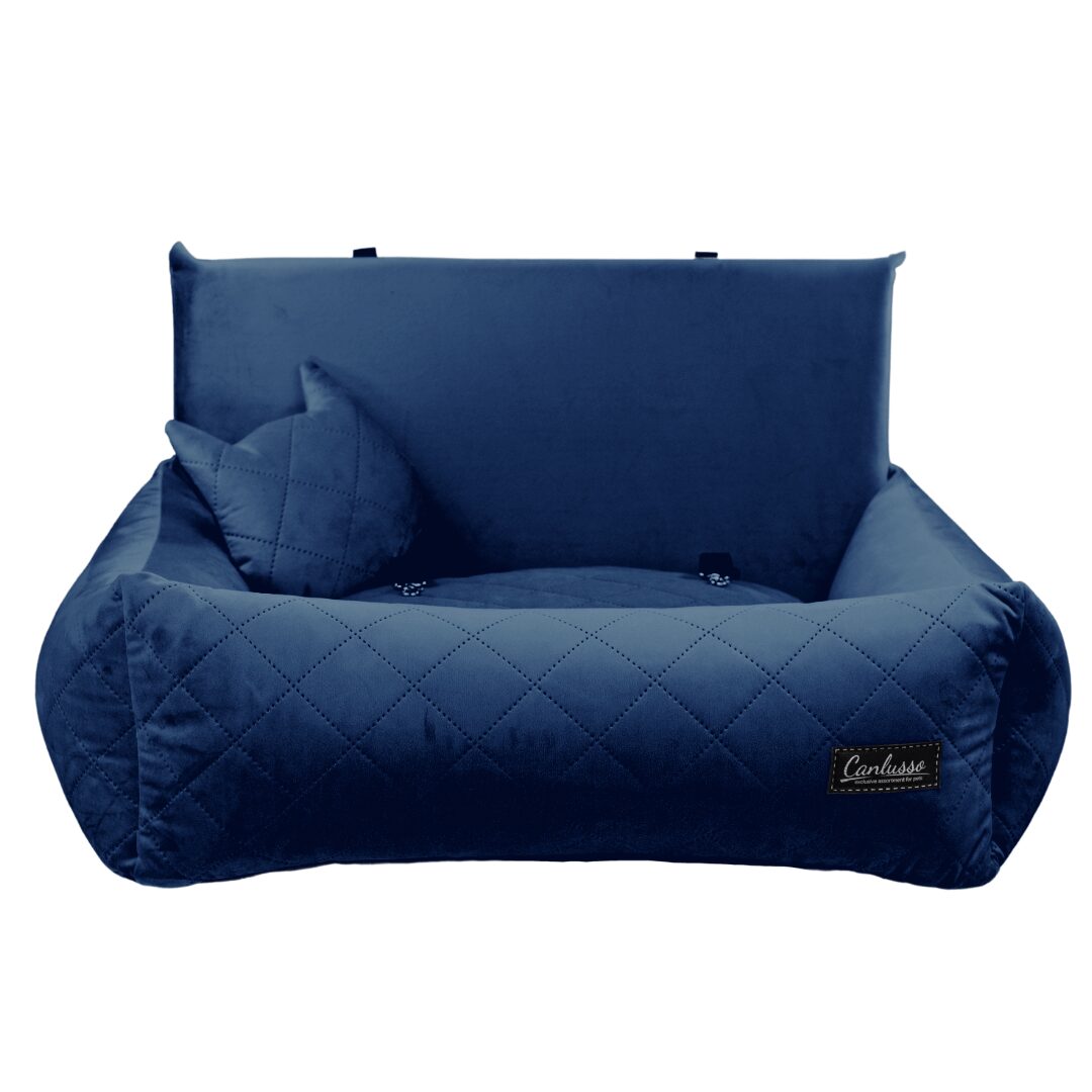 Granatowy fotelik dla dużego psa